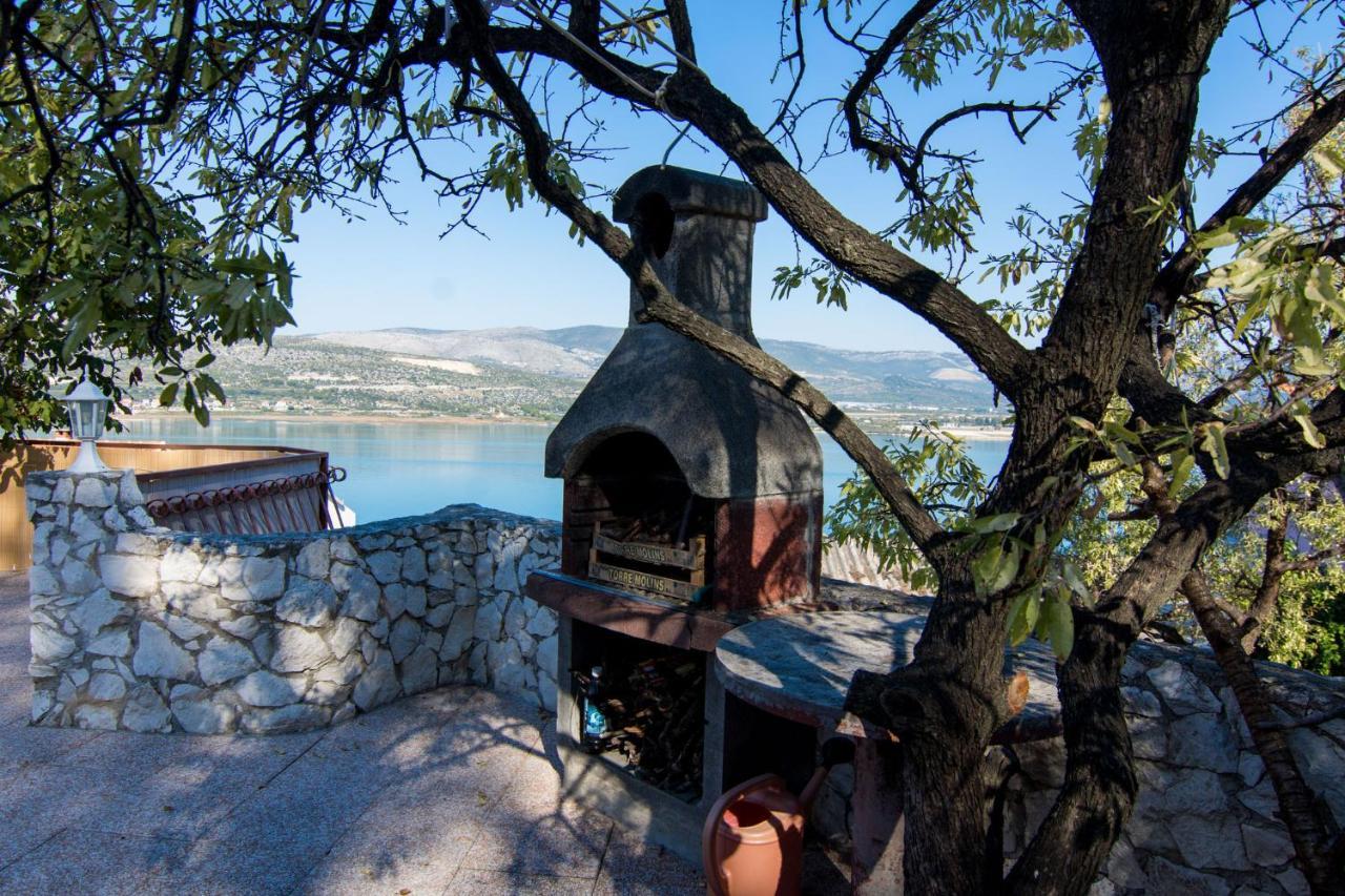 Holidays Apartments Slanada With Terrace And Sea View, Near The Beach & Town Trogir, Free Parking, Quiet Place On Peninsula Ciovo Kültér fotó