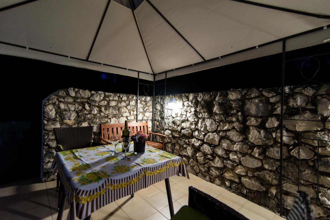 Holidays Apartments Slanada With Terrace And Sea View, Near The Beach & Town Trogir, Free Parking, Quiet Place On Peninsula Ciovo Kültér fotó
